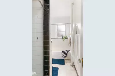 86-10 34th Avenue #215, New York City, NY 11372 - Photo 5
