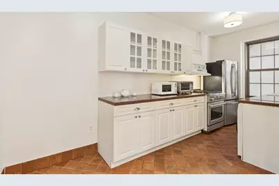 1100 Grand Concourse #2I, Bronx, NY 10456 - Photo 3