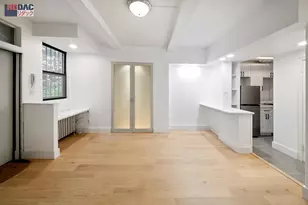 211 E 35th St, New York City, NY 10016 - Photo 3