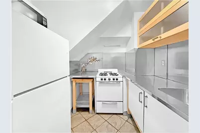 265 St James Place #2, New York City, NY 11238 - Photo 5