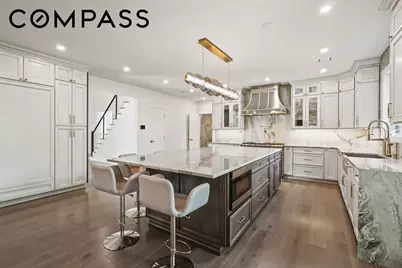 5 Nicolosi Drive, New York City, NY 10312 - Photo 9
