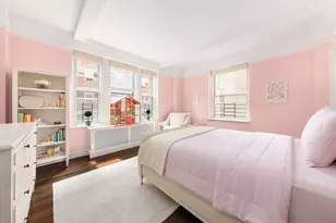 320 E 72nd St, New York City, NY 10021 - Photo 11