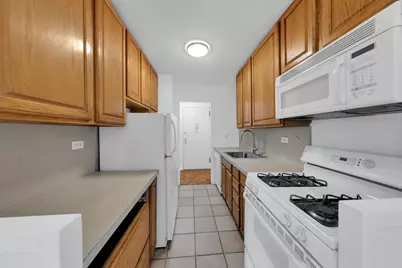 303 W 66th Street #2-GE, New York, NY 10023 - Photo 5