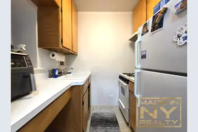 320 W 30th Street #4E, New York City, NY 10001 - Photo 5