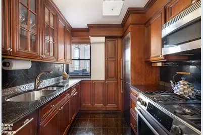 301 E 64th Street #PHA, New York, NY 10065 - Photo 7