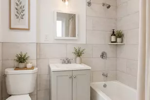 330 W 72nd St, New York City, NY 10023 - Photo 5