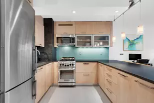 201 E 25th St, New York City, NY 10010 - Photo 3
