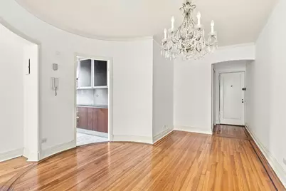 310 W 55th Street #4C, New York City, NY 10019 - Photo 3