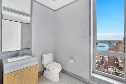 200 E 95th Street #27C, New York, NY 10128 - Photo 7