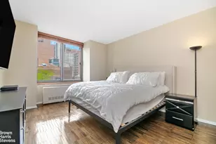 300 E 85th St, New York City, NY 10028 - Photo 5