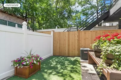 196 Scholes Street #1B, Brooklyn, NY 11211 - Photo 5