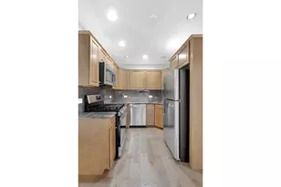 587 Warren St, New York City, NY 11217 - Photo 9