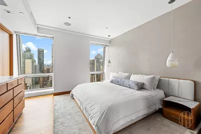 400 5th Avenue #34A, New York, NY 10018 - Photo 9