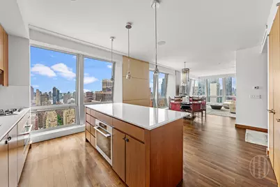 400 5th Avenue #34A, New York, NY 10018 - Photo 1