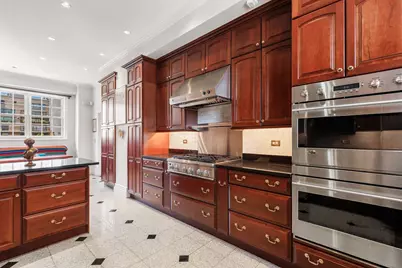 1021 Park Avenue #14C, New York, NY 10028 - Photo 9