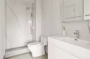 379 Ocean Pkwy, New York City, NY 11218 - Photo 9