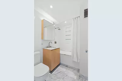 322 W 57th Street #38D1, New York City, NY 10019 - Photo 3