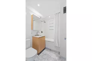 322 W 57th St, New York City, NY 10019 - Photo 3