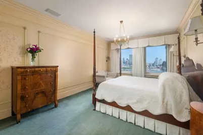 1 Beekman Place #15A, New York City, NY 10022 - Photo 13