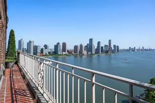 1 Beekman Pl, New York City, NY 10022 - Photo 9