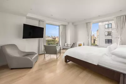 160 Central Park S #2701/2703, New York, NY 10019 - Photo 7