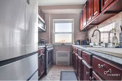 3240 Riverdale Avenue #4K, New York City, NY 10463 - Photo 5