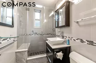 39-25 51st St, New York City, NY 11377 - Photo 23