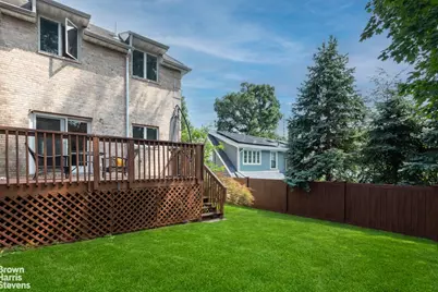 5637 Delafield Avenue, New York City, NY 10471 - Photo 23