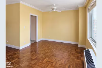 300 E 74th Street #17E, New York City, NY 10021 - Photo 5