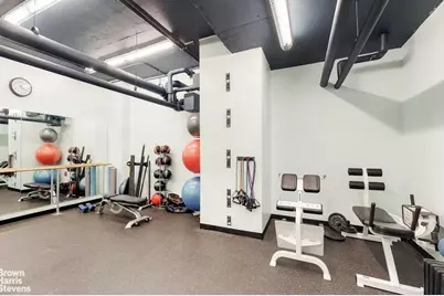 300 E 74th Street #17E, New York City, NY 10021 - Photo 29