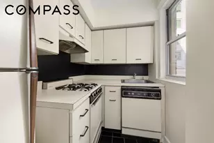 333 E 43rd St, New York City, NY 10017 - Photo 7