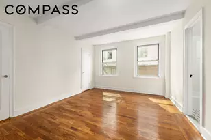 333 E 43rd St, New York City, NY 10017 - Photo 5
