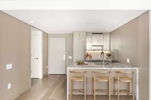 111 W 56th St, New York City, NY 10019 - Photo 5