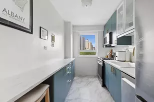 215 Adams St, New York City, NY 11201 - Photo 1