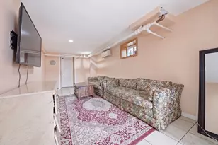 87-77 254th St, New York City, NY 11426 - Photo 19