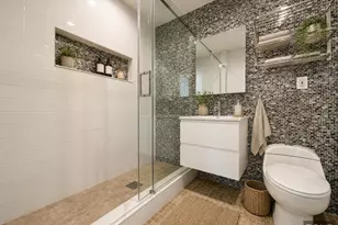 202 Greenpoint Ave, Brooklyn, NY 11222 - Photo 7
