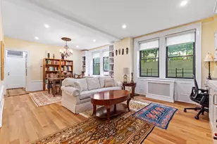 119 W 71st St, New York, NY 10023 - Photo 1