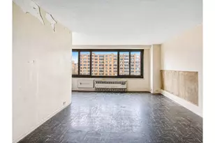 185 Hall St, New York City, NY 11205 - Photo 1