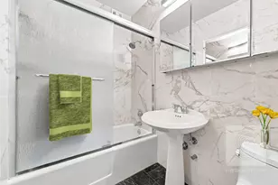 400 E 56th St, New York, NY 10022 - Photo 5