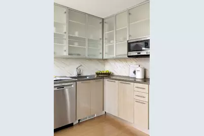 200 Chambers Street #17B, New York City, NY 10007 - Photo 3