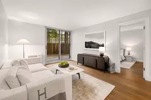 625 Main St, New York, NY 10044 - Photo 1