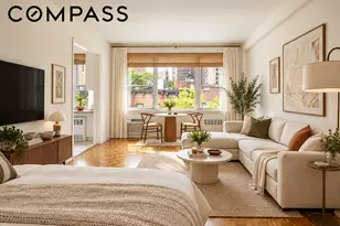 221 E 50th St, New York City, NY 10022 - Photo 3