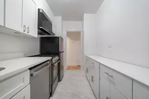 57 W 58th St, New York, NY 10019 - Photo 11