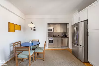 315 E 68th Street #13J, New York, NY 10065 - Photo 3