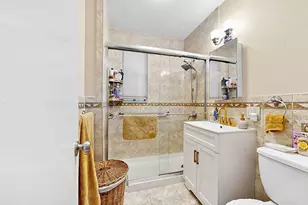 915 E 17th St, Brooklyn, NY 11230 - Photo 7