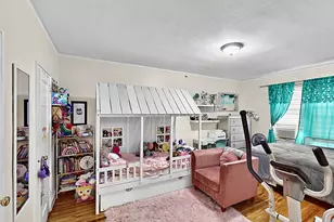 915 E 17th St, Brooklyn, NY 11230 - Photo 5