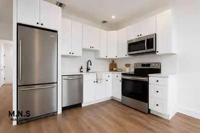 20-14 41st Street #2, Astoria, NY 11105 - Photo 3