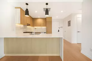 30-05 Vernon Blvd, Astoria, NY 11102 - Photo 3