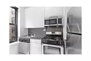161 W 16th St, New York, NY 10011 - Photo 3