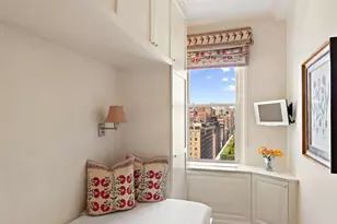 141 E 72nd St, New York City, NY 10021 - Photo 19